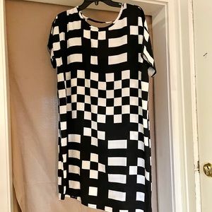 Romeo Juliette Black & White dress size M